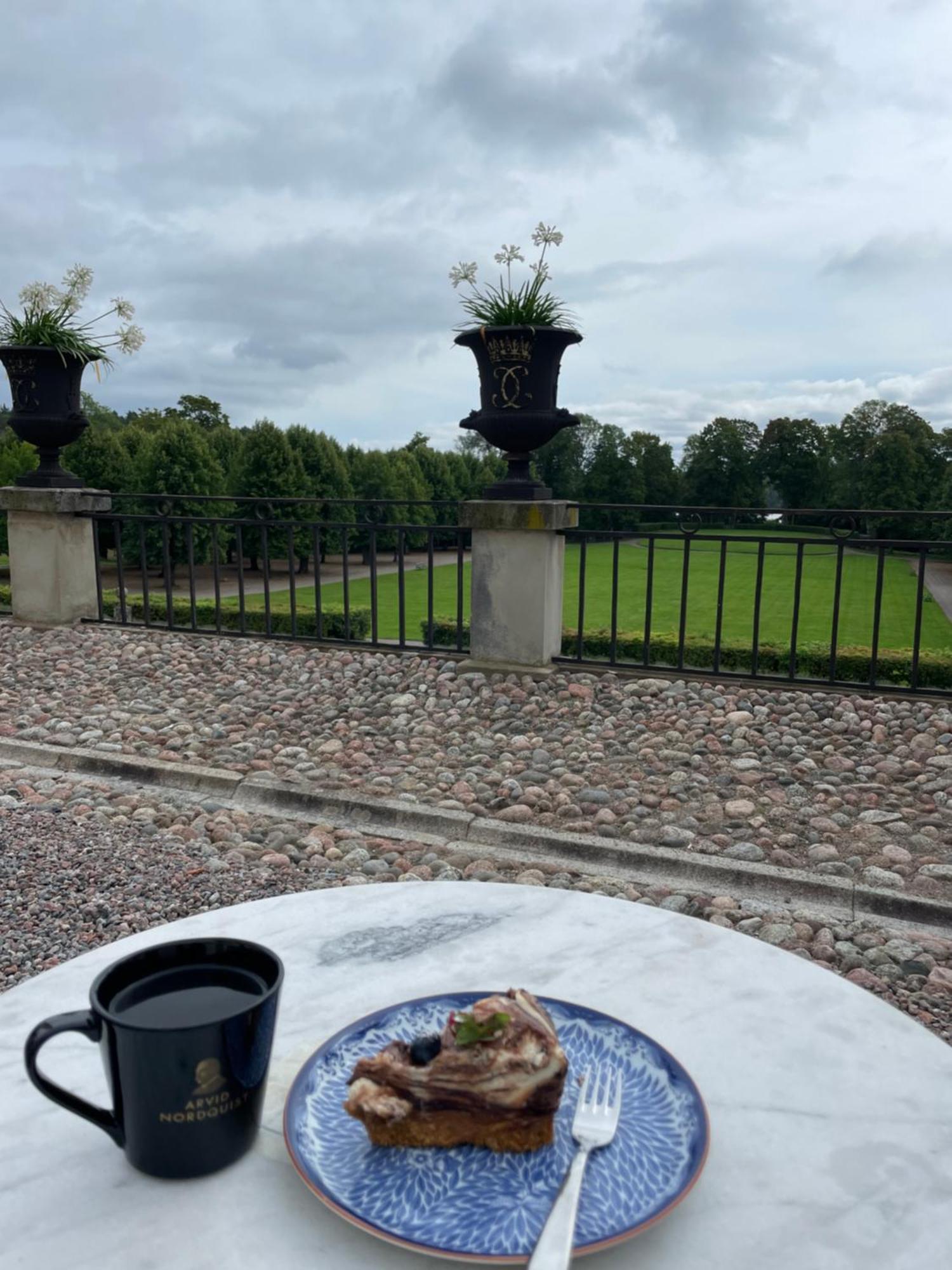 Ett Nytt Fraesch Hus Utanfoer Stockholm Naera Arlanda Villa Rosersberg Kültér fotó